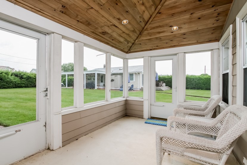 33 Sylvan Road Narragansett, RI 02882 - Photo 27 of 40