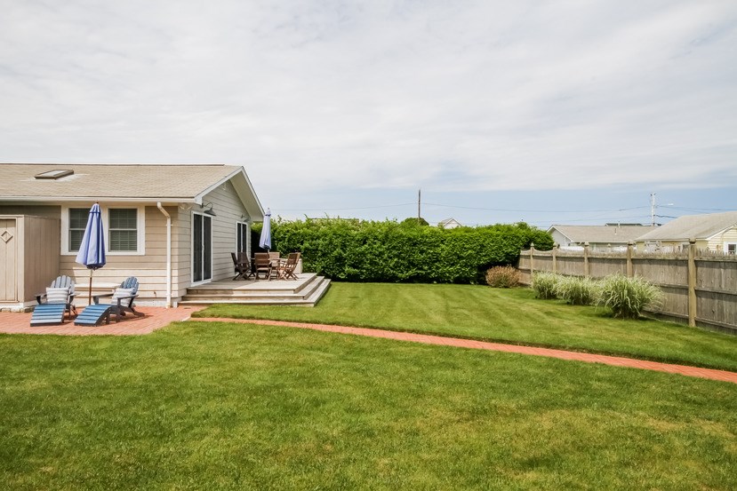 33 Sylvan Road Narragansett, RI 02882 - Photo 6 of 40