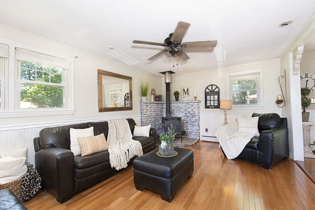 53 Boutelle Road Sterling, MA 01564 - Photo 5 of 34