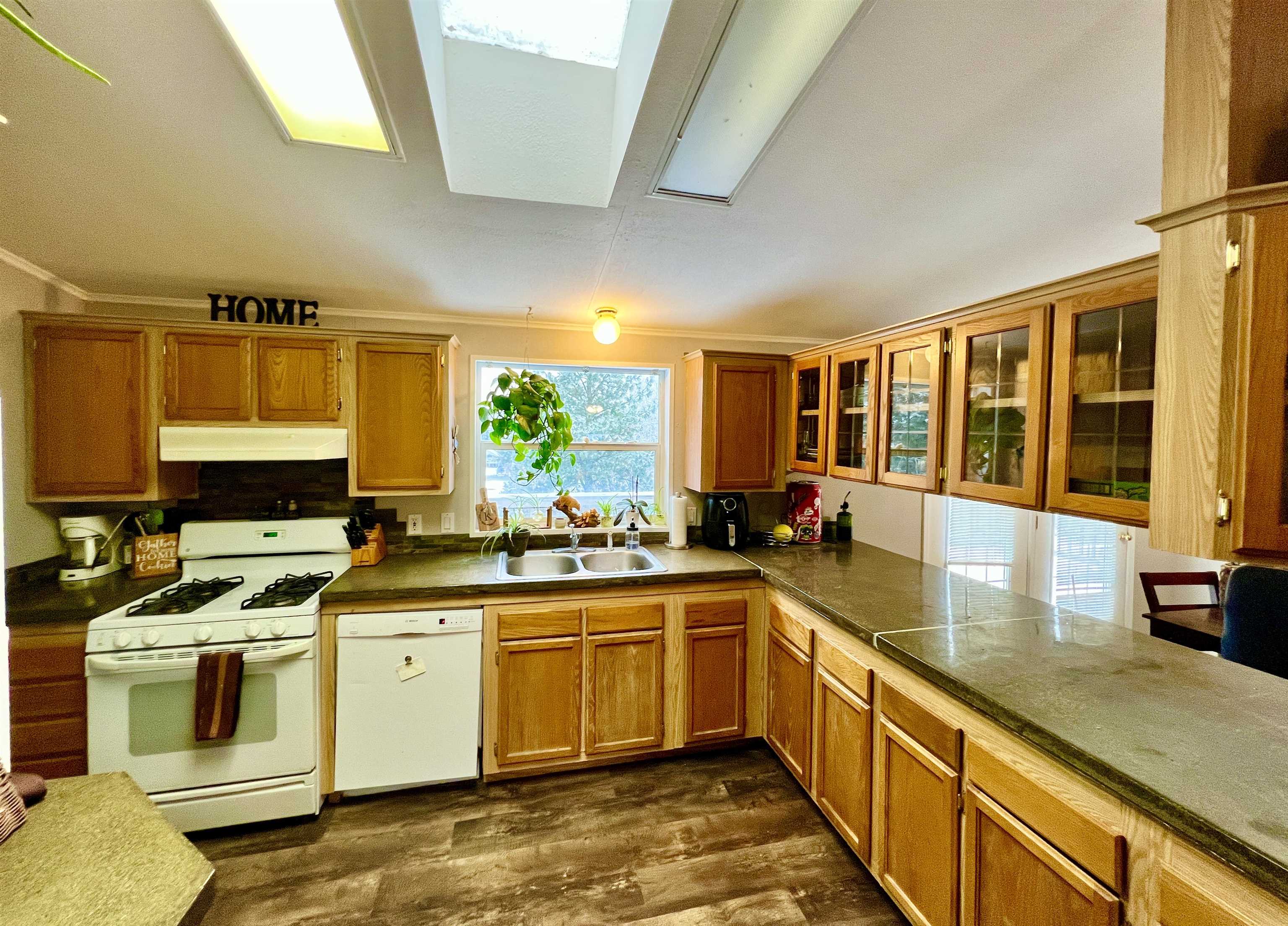 38113 North Sheets Road Elk, WA 99009 - Photo 10 of 48