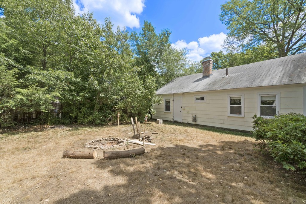 22 Wellesley Road Stoughton, MA 02072 - Photo 12 of 12 Gallery Image 12