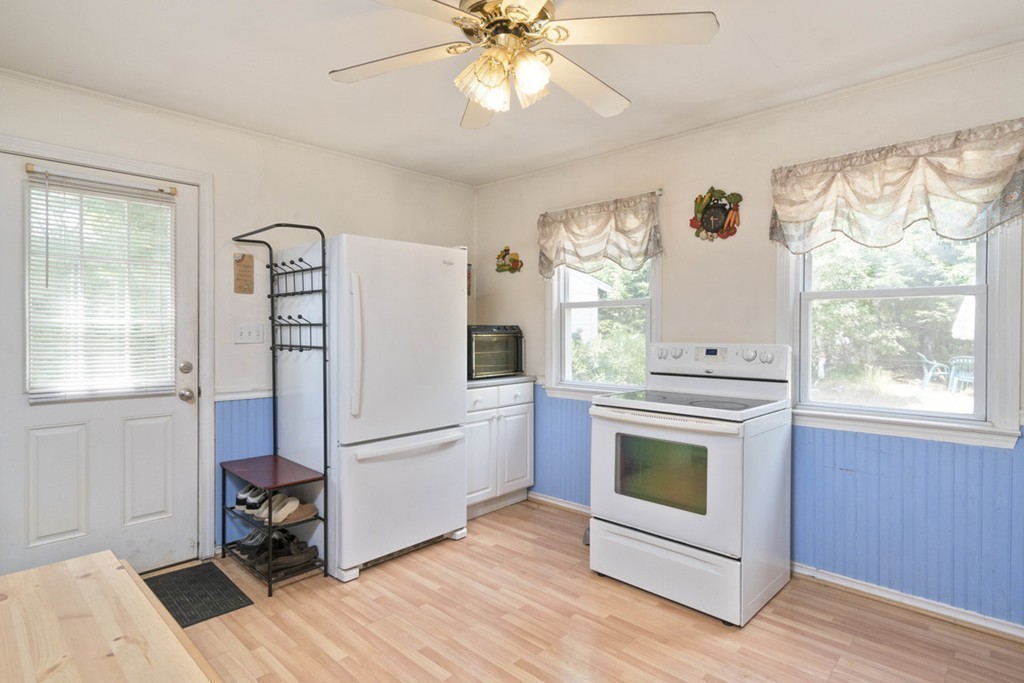 22 Wellesley Road Stoughton, MA 02072 - Photo 7 of 12 Gallery Image 7