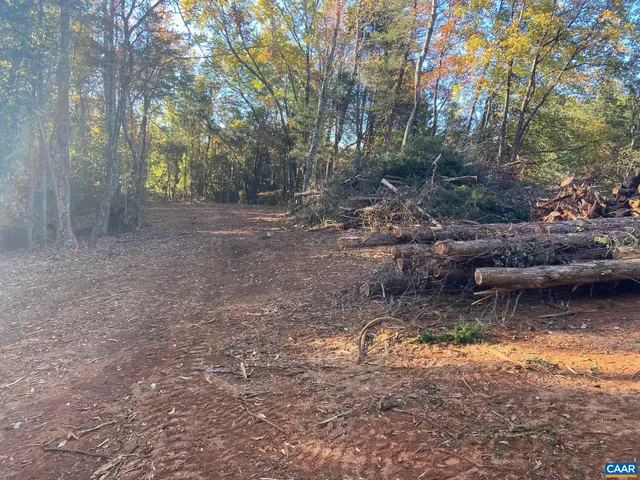 $1,030,000 | 3 B Lonicera Way, Charlottesville, VA 22911