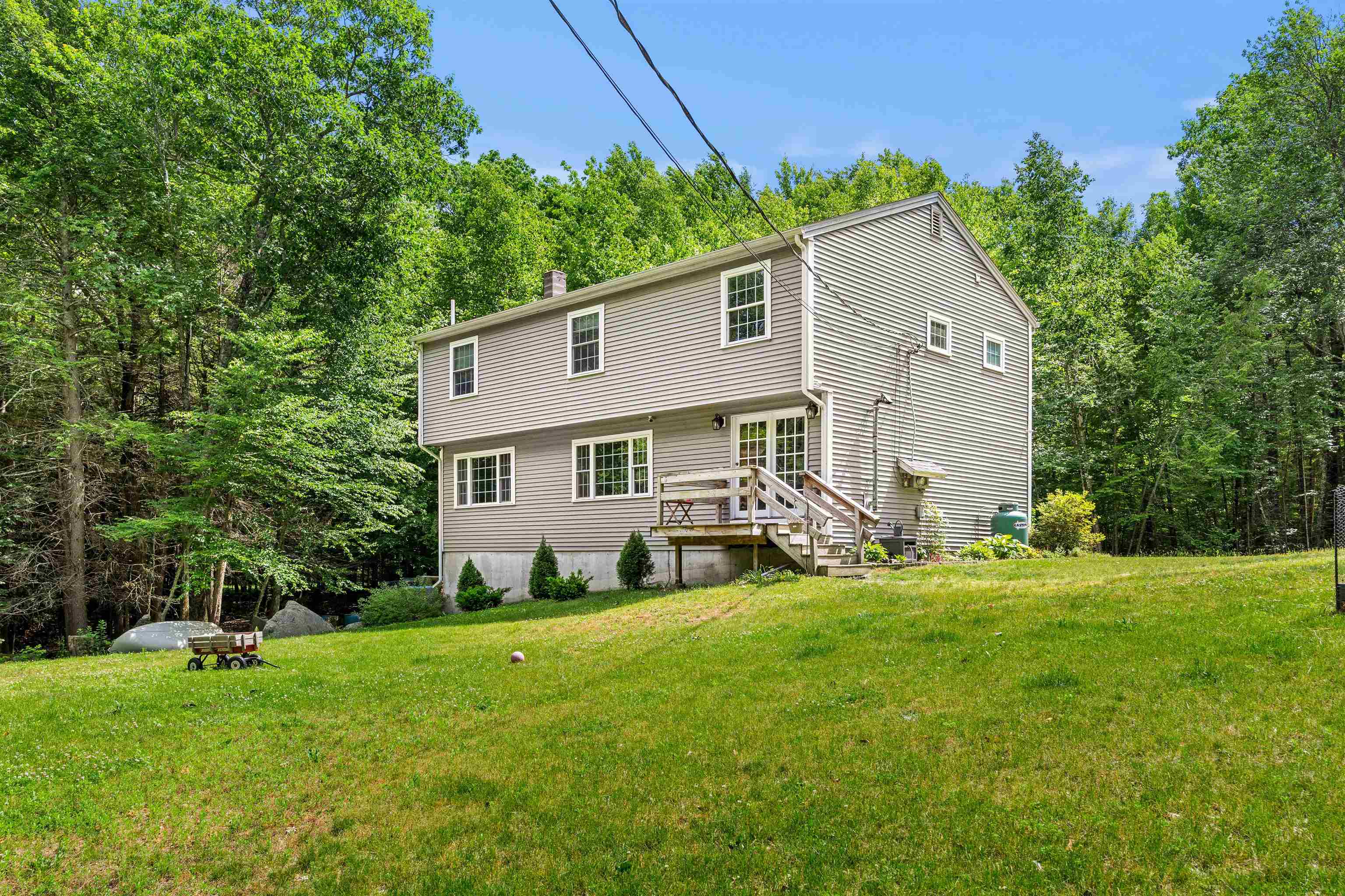 61 Sofia Way Nottingham, NH 03290 - Photo 34 of 36