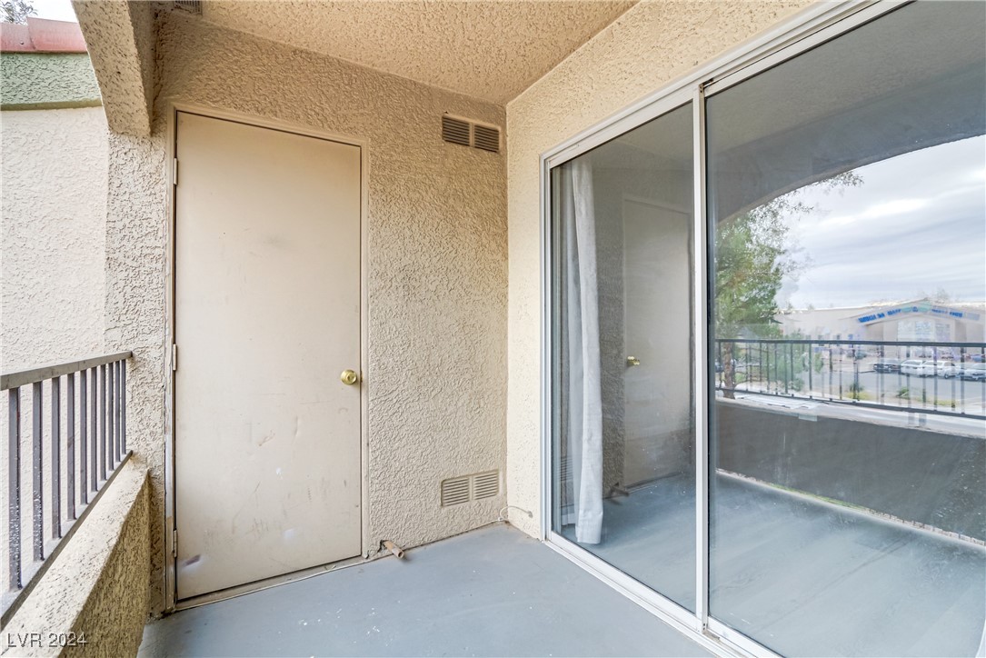 7885 West Flamingo Road, Unit 2117 Las Vegas, NV 89147 - Photo 14 of 19 Gallery Image 14