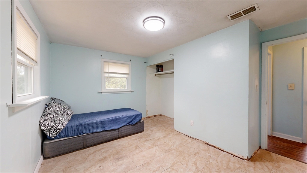 170 Elsie Road Brockton, MA 02302 - Photo 16 of 28