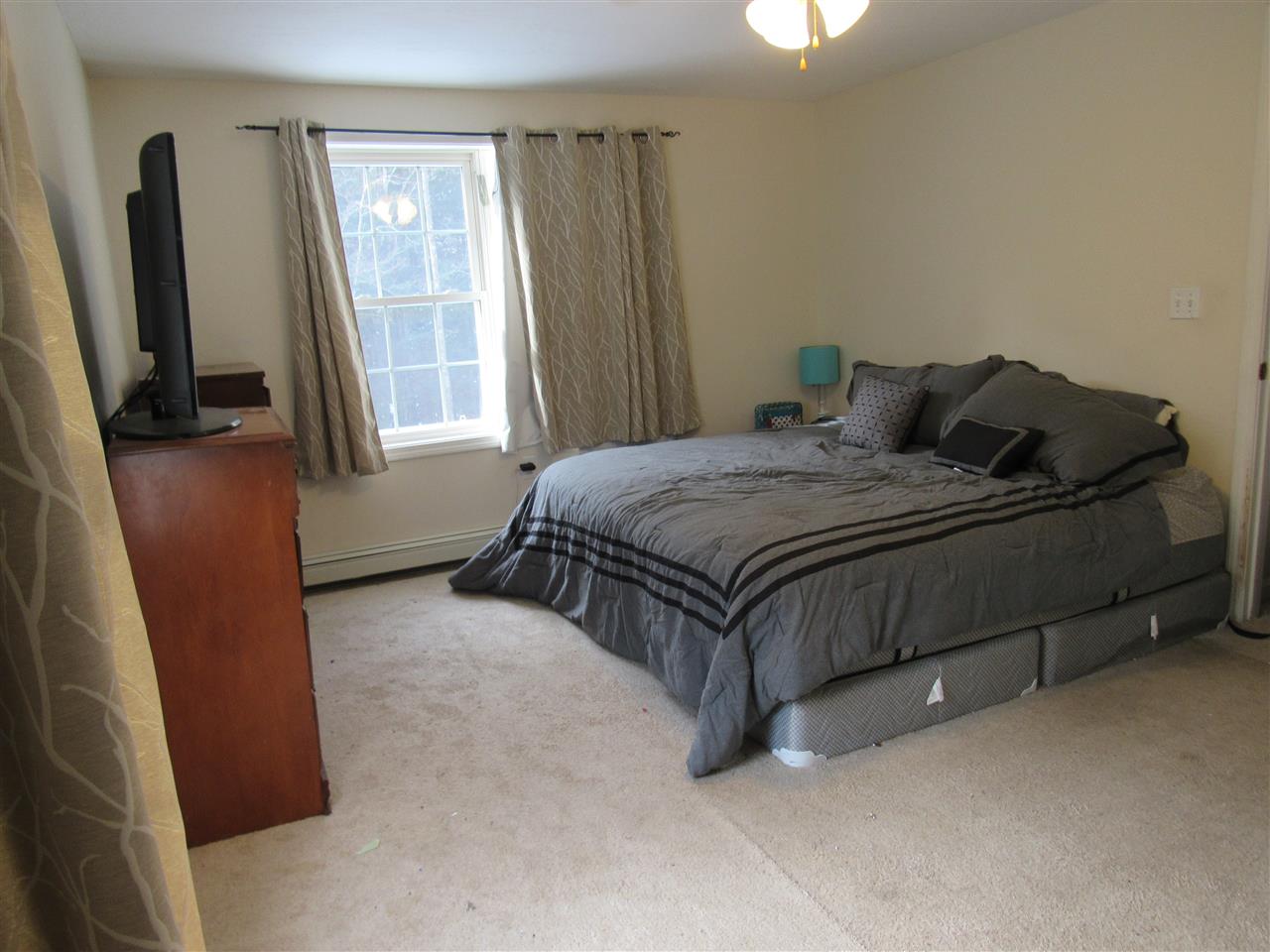 204 Swamp Road Epsom, NH 03234 - Photo 11 of 16