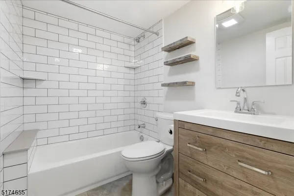 $2,050 | 463 Little York Mt Pleasant Road, Unit 1, Milford, NJ 08848