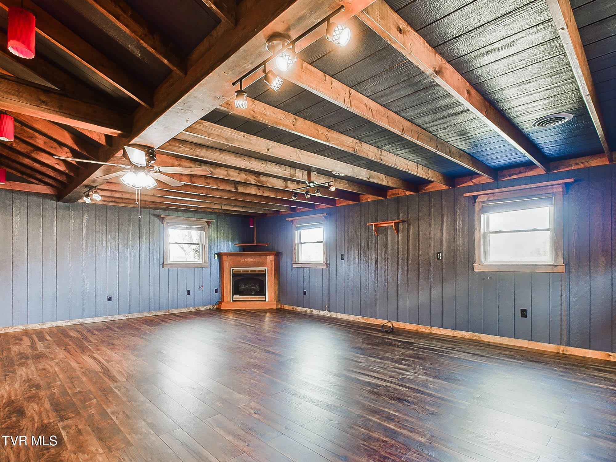 1420 Seaton Road Greeneville, TN 37743 - Photo 5 of 43 Seaton Rd-6