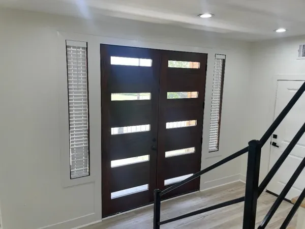 $4,190 | 201 East 37th Street, Houston, TX 77018