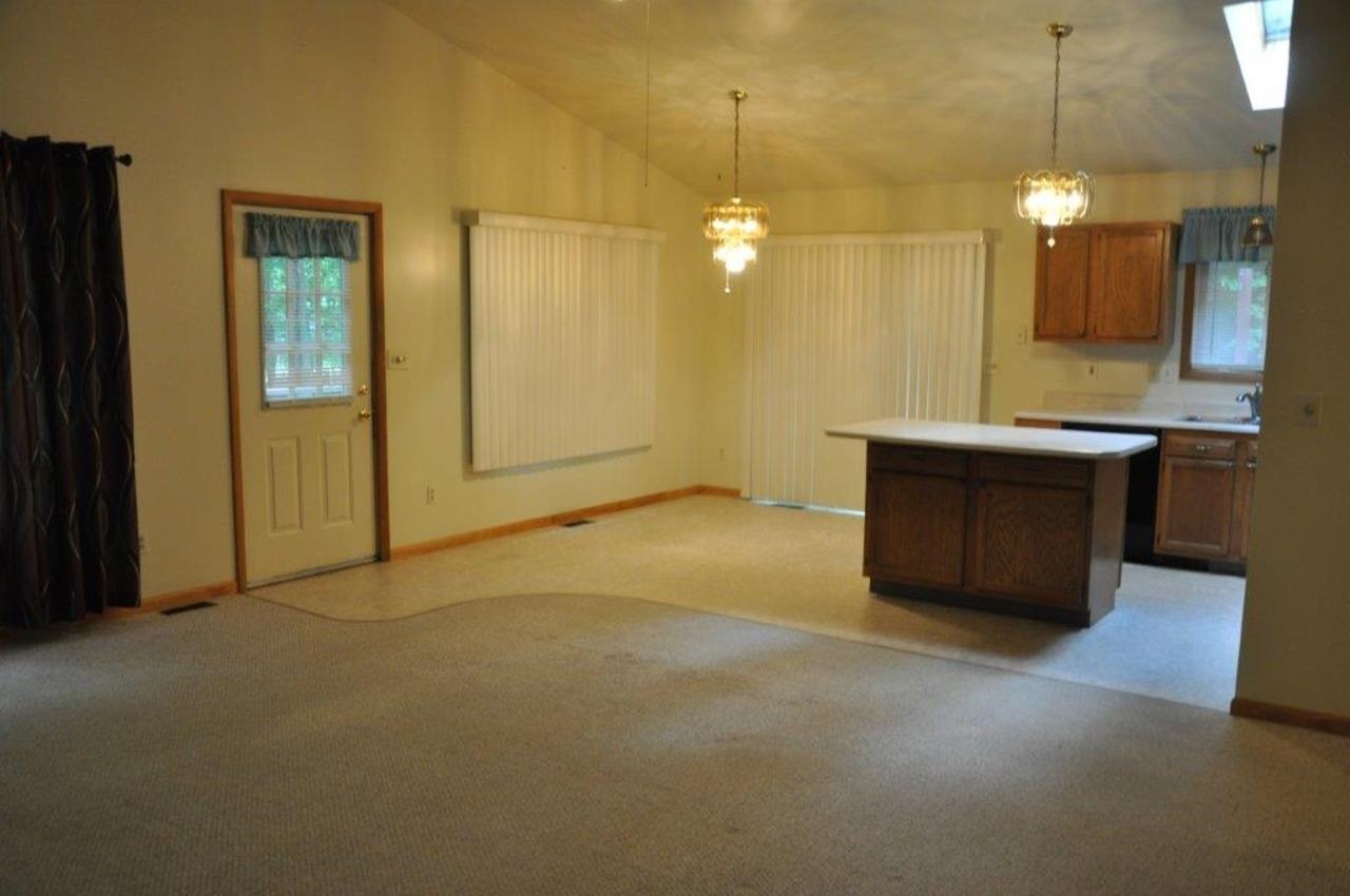 4981 West Birch Road Roscommon, MI 48653 - Photo 5 of 25 1912266-4.JPG