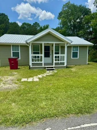 $995 | 2959 Session Hill Lane, Blackshear, GA 31516