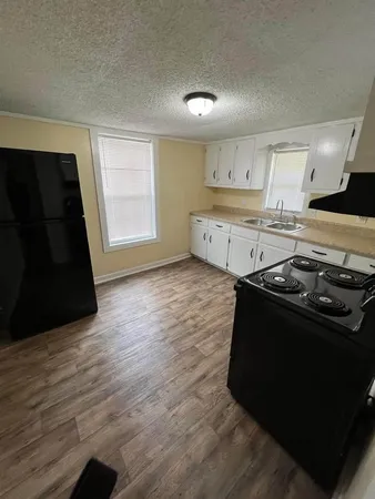 $995 | 2959 Session Hill Lane, Blackshear, GA 31516