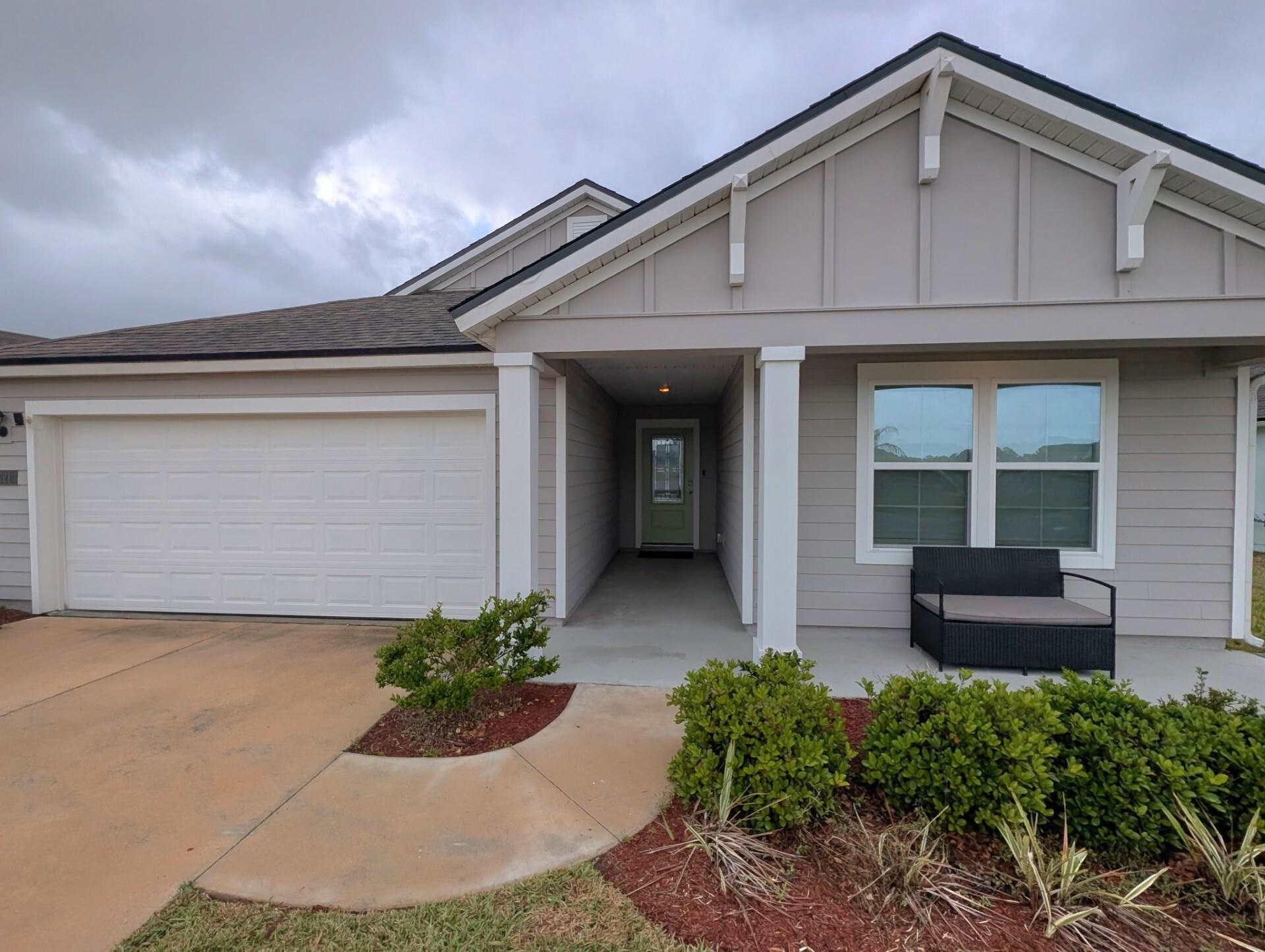 721 Navarez Street St. Augustine, FL 32084 - Photo 1 of 34 a front view of a house