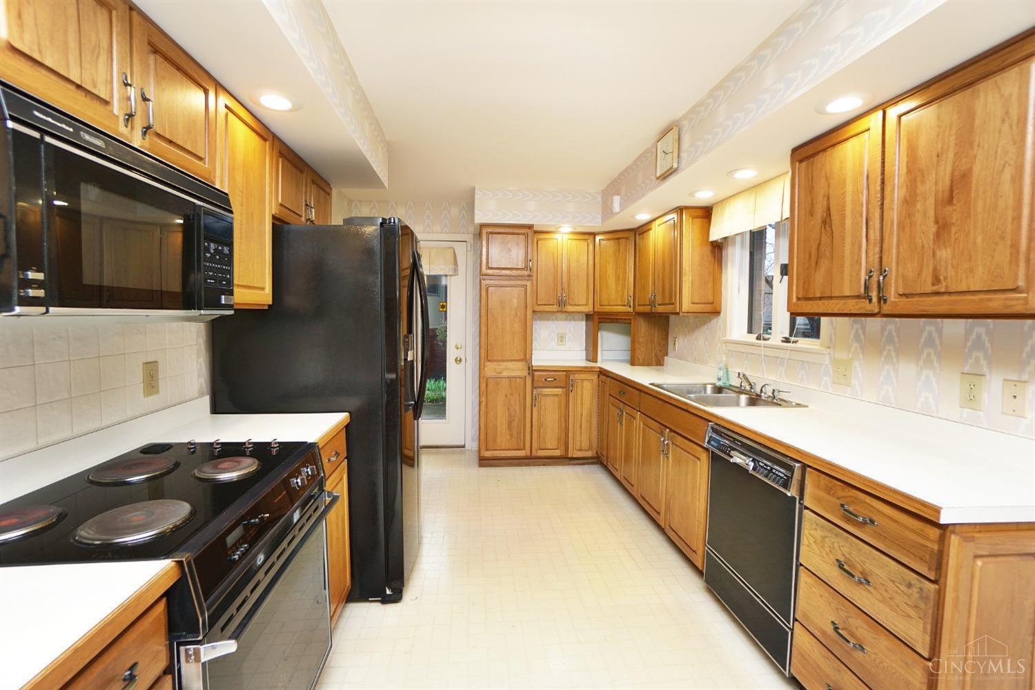 655 Windy Hill Road Hamilton, OH 45013 - Photo 18 of 37 Gallery Image 18