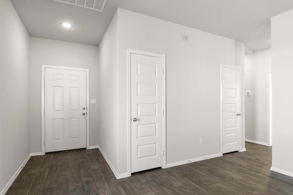 112 Bountiful Lane Elgin, TX 78621 - Photo 10 of 34