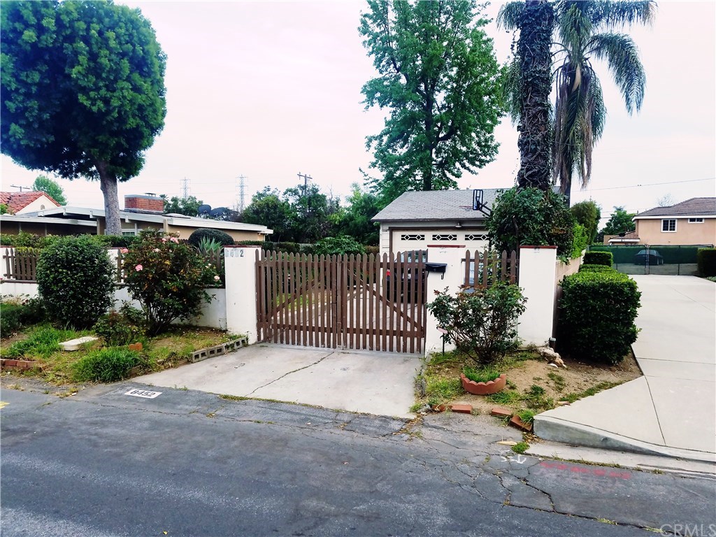 Front of the property facing Beverly Boulevard
