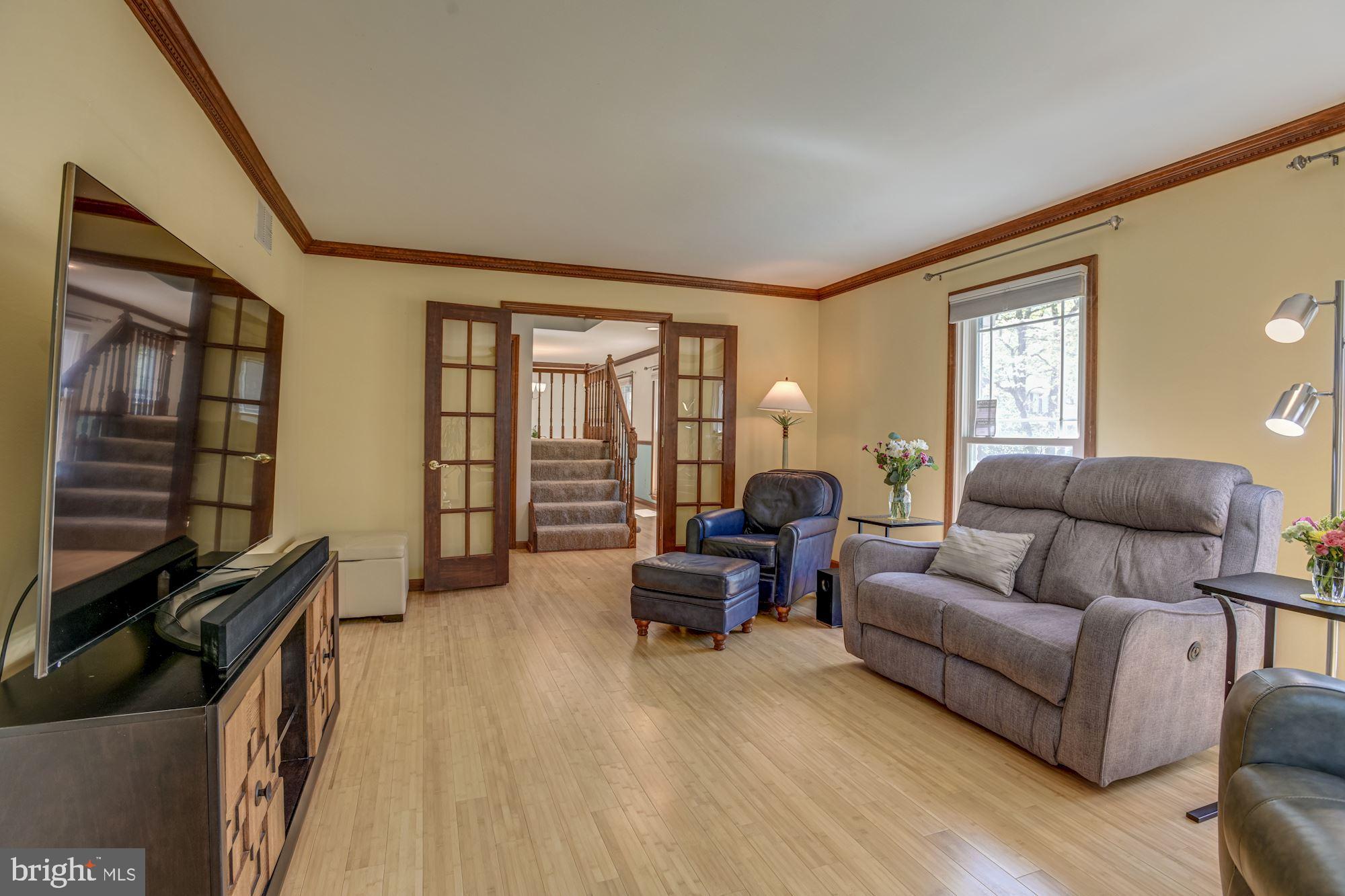 690 Mesquite Road Severn, MD 21144 - Photo 19 of 52 Living Room