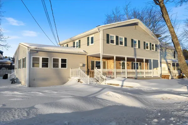 $925,000 | 10 Lower Beach Road, Saco, ME 04072