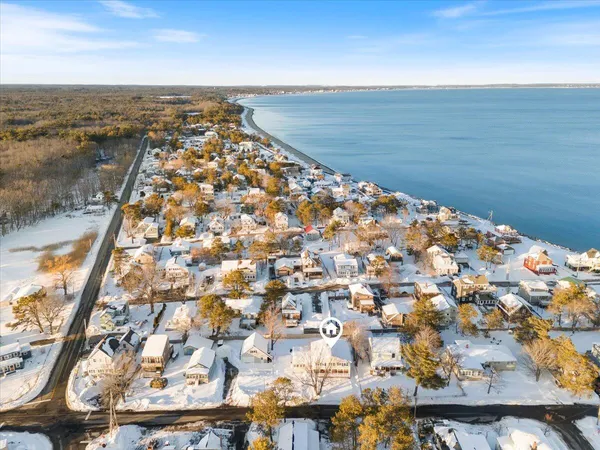 $925,000 | 10 Lower Beach Road, Saco, ME 04072