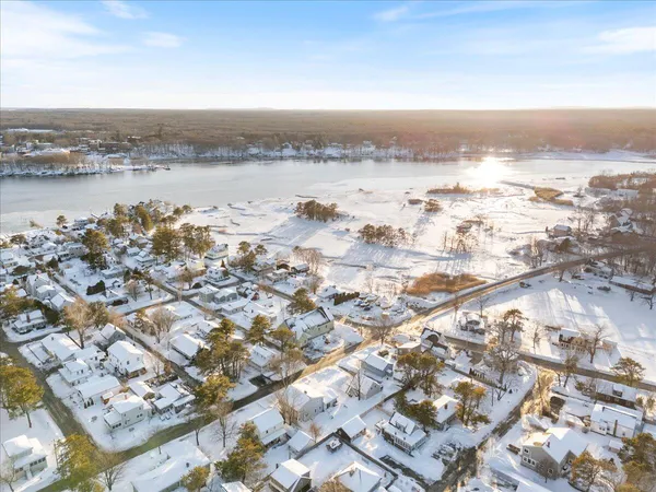 $925,000 | 10 Lower Beach Road, Saco, ME 04072