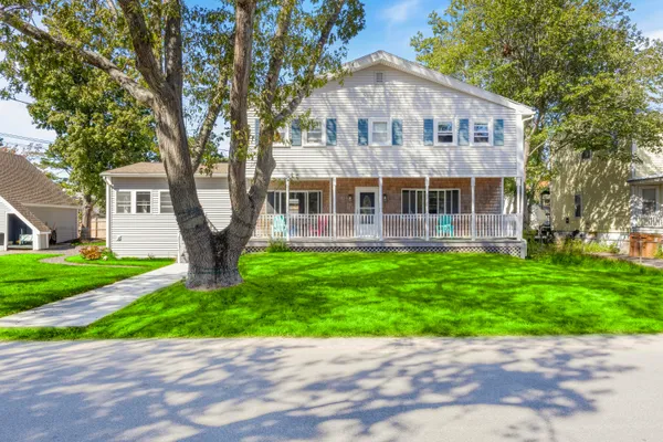 $925,000 | 10 Lower Beach Road, Saco, ME 04072