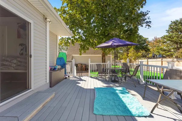 $925,000 | 10 Lower Beach Road, Saco, ME 04072