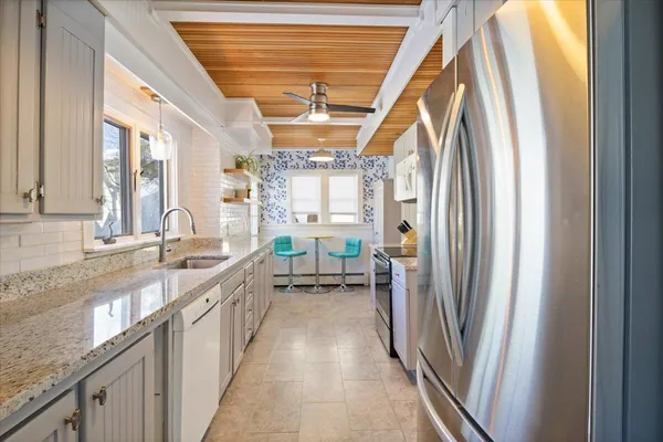 $925,000 | 10 Lower Beach Road, Saco, ME 04072