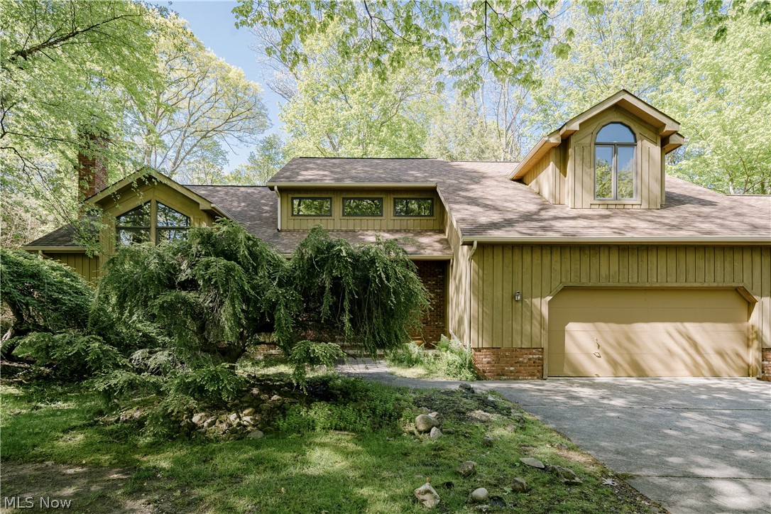 33475 Miles Road Moreland Hills, OH 44022 - Photo 2 of 50
