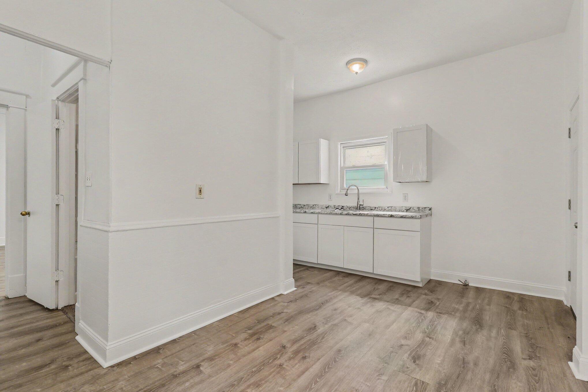 1825 Scott Street Covington, KY 41014 - Photo 9 of 24 010_file_6540