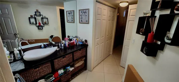 $2,300 | 3301 North Country Club Drive, Unit 211, Aventura, FL 33180