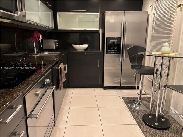 $2,300 | 3301 North Country Club Drive, Unit 211, Aventura, FL 33180