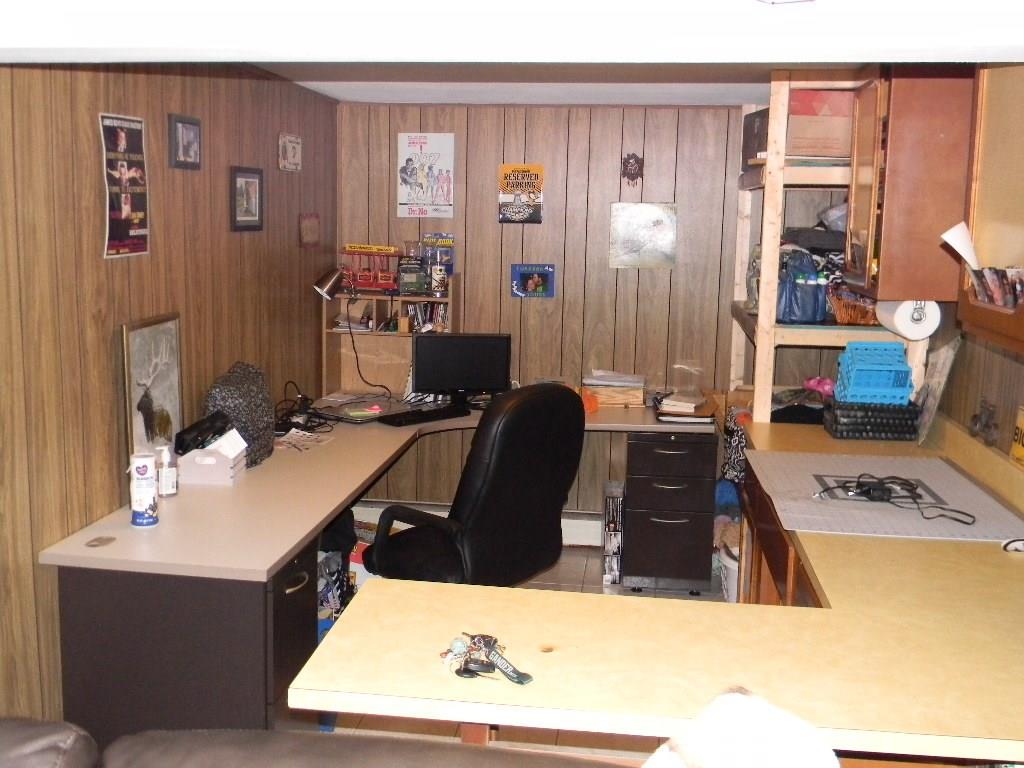 124 Walnut Street Apollo, PA 15613 - Photo 13 of 16 Office.