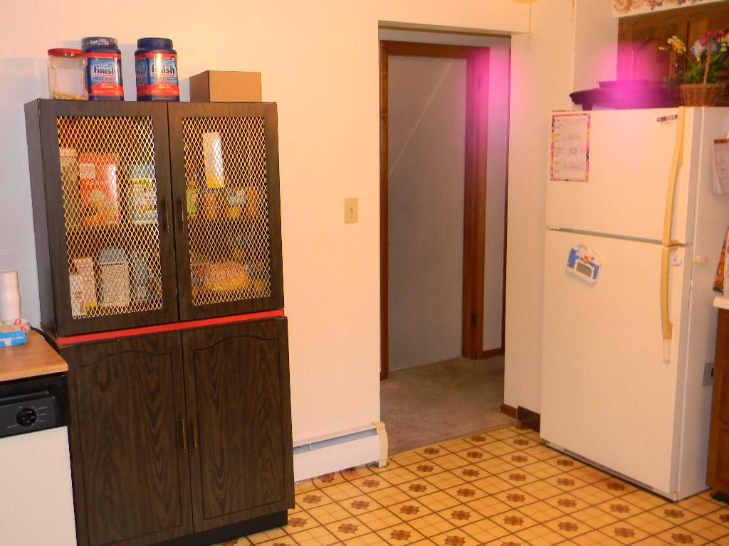 124 Walnut Street Apollo, PA 15613 - Photo 5 of 16 Kitchen.