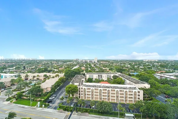 $3,650 | 1541 South Ocean Boulevard, Unit 317, Lauderdale-by-the-Sea, FL 33062