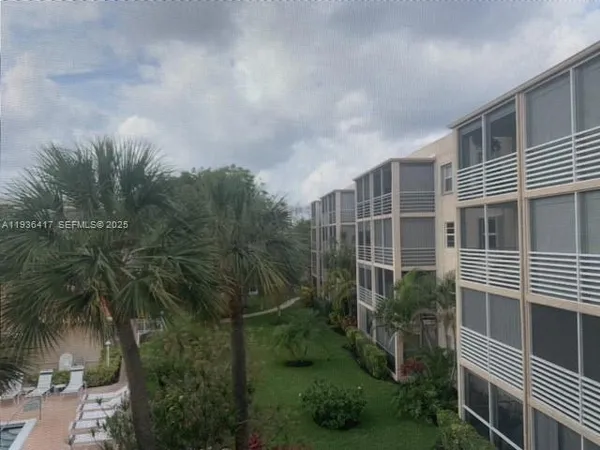 $3,650 | 1541 South Ocean Boulevard, Unit 317, Lauderdale-by-the-Sea, FL 33062