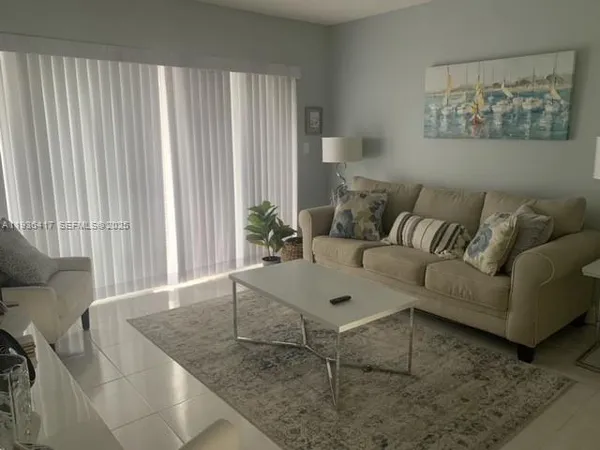 $3,650 | 1541 South Ocean Boulevard, Unit 317, Lauderdale-by-the-Sea, FL 33062