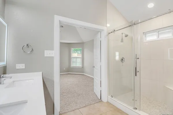 $1,975 | 10311 Rosalina Loop, Converse, TX 78109