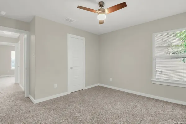 $1,975 | 10311 Rosalina Loop, Converse, TX 78109