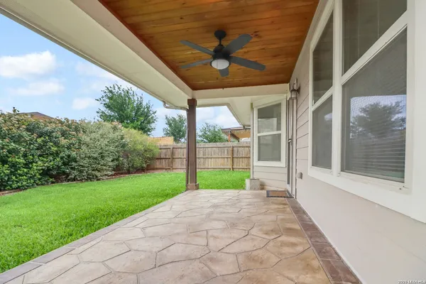$1,975 | 10311 Rosalina Loop, Converse, TX 78109