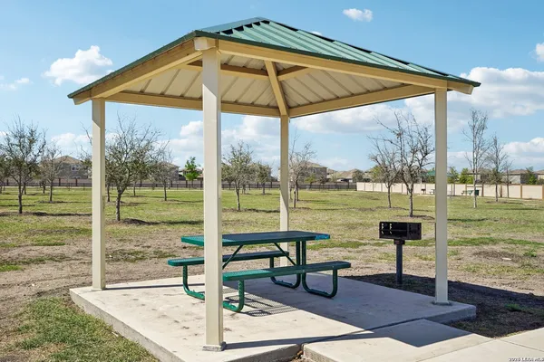 $1,975 | 10311 Rosalina Loop, Converse, TX 78109