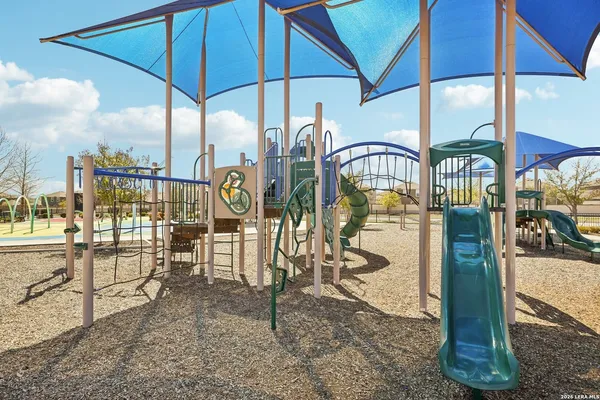 $1,975 | 10311 Rosalina Loop, Converse, TX 78109