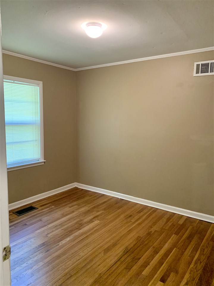 5247 Loch Lomond Road Memphis, TN 38116 - Photo 5 of 10 Gallery Image 5