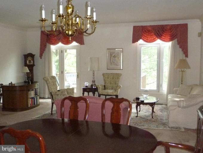 30 Stablemere Court Baltimore, MD 21209 - Photo 12 of 28 30 Stablemere Ct HomeRome Realty