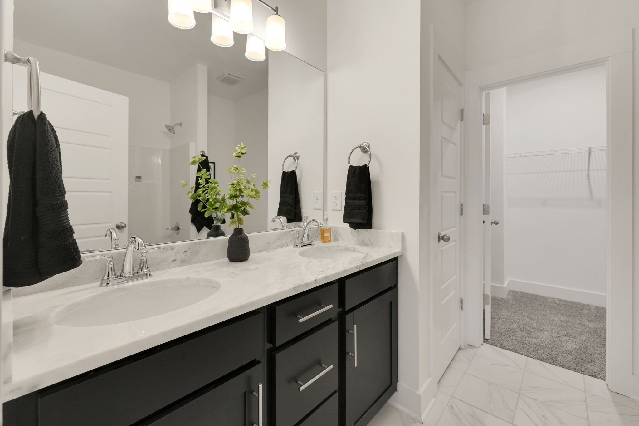 302 Carver Connection Lebanon, TN 37087 - Photo 12 of 43 a bathroom with a sink and a mirror