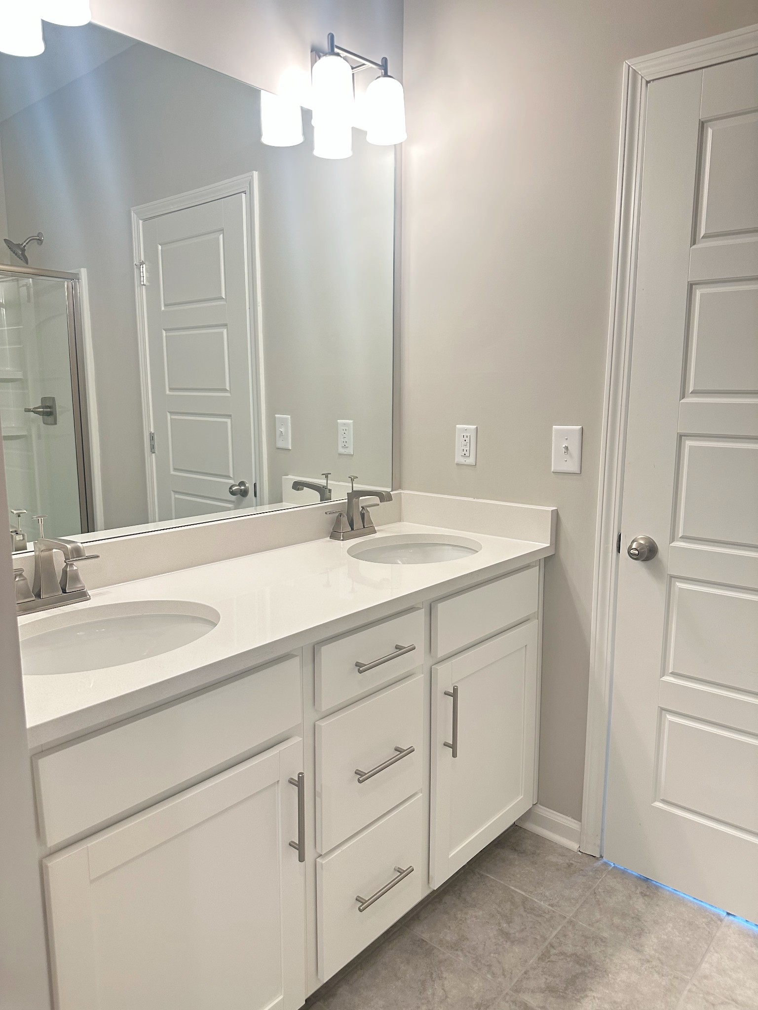 302 Carver Connection Lebanon, TN 37087 - Photo 32 of 43 a bathroom with a sink vanity and a mirror