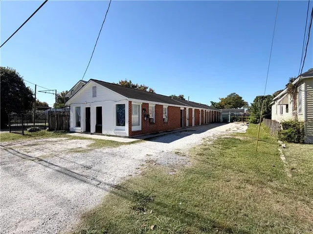 $350,000 | 726 South Labarre Road, Jefferson, LA 70121