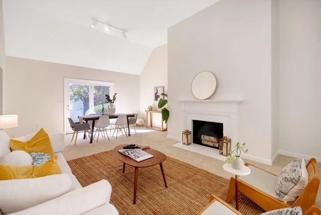 $799,000 | 12 Mitchell Grant Way, Unit 12, Bedford, MA 01730