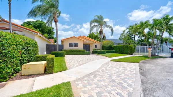 $3,250 | 13463 Southwest 39th Lane, Miami, FL 33175