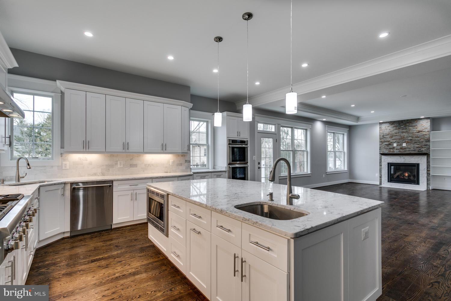 7116 Churchill Road McLean, VA 22101 - Photo 20 of 30 kitchen